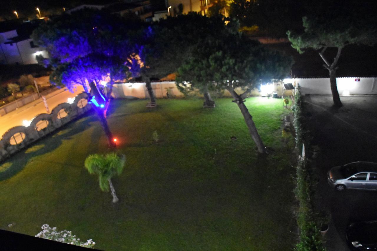 Hotel Joy Castel Volturno Exterior photo